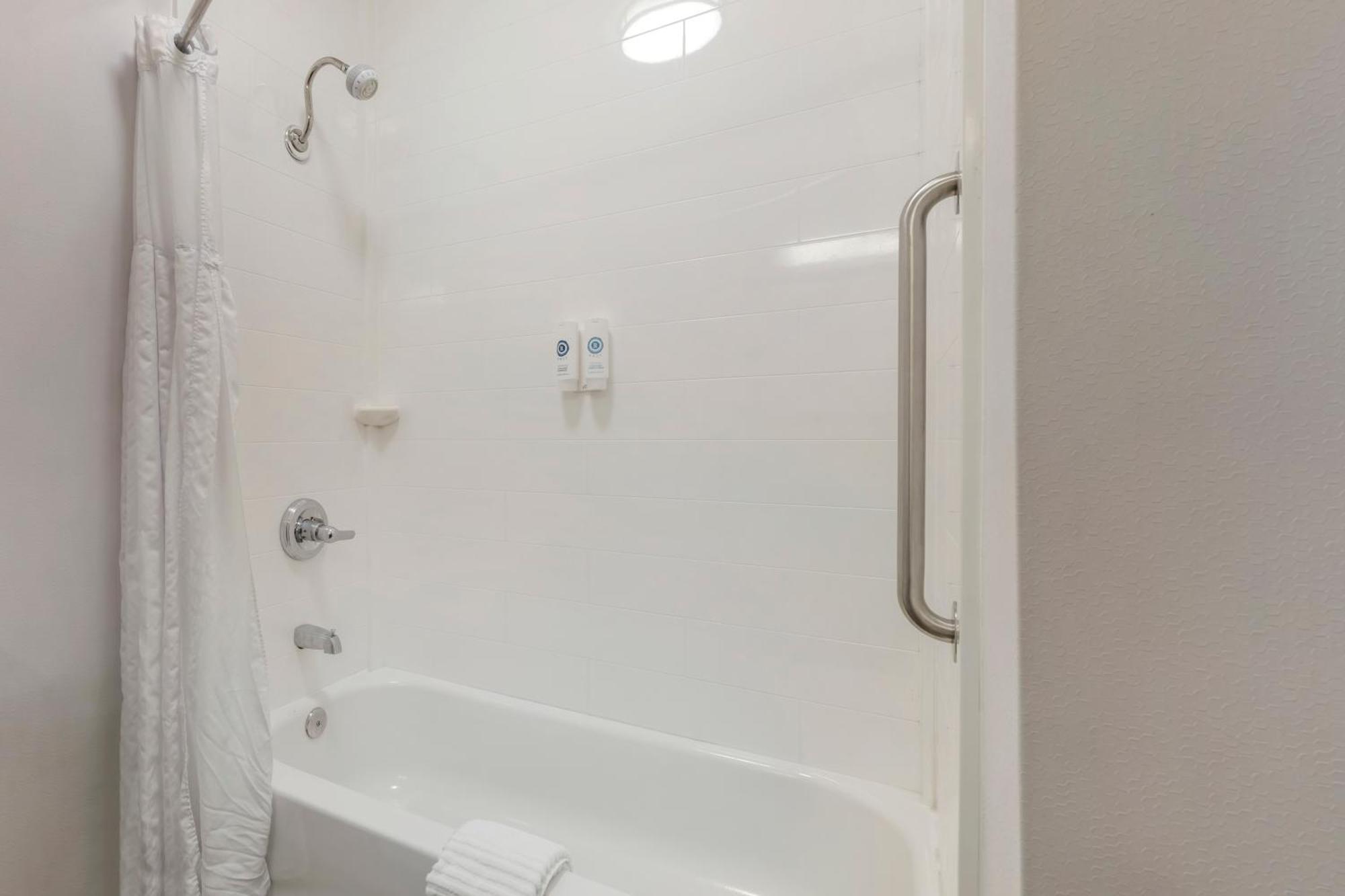 Comfort Inn - Вітерфорд Номер фото